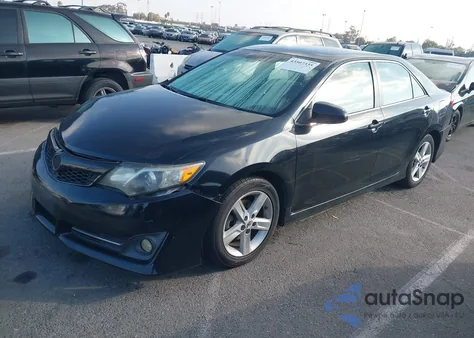 2012 Toyota Camry Se z USA, uszkodzony, nr VIN 4T1BF1FK5CU014636